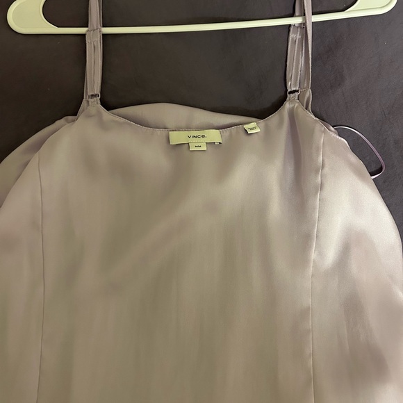 SOLD Beautiful Vince dress size M in bright lilac color - Picture 14 of 14